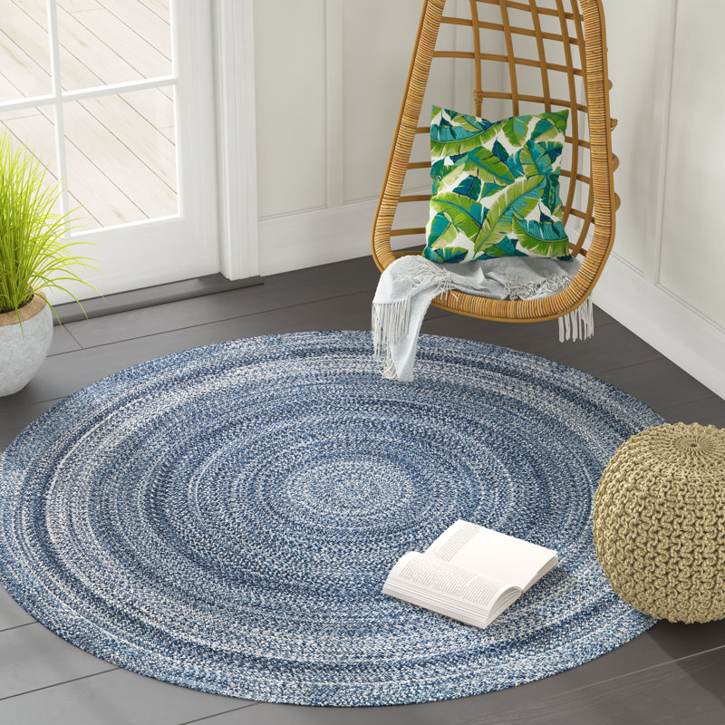 Highland Dunes Round Geometric Handmade Braided Area Rug in Blue